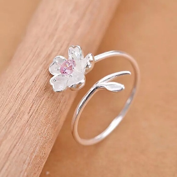 Japanese Cherry Blossom Flower Silver Diamond Ring - Picture 2 of 6
